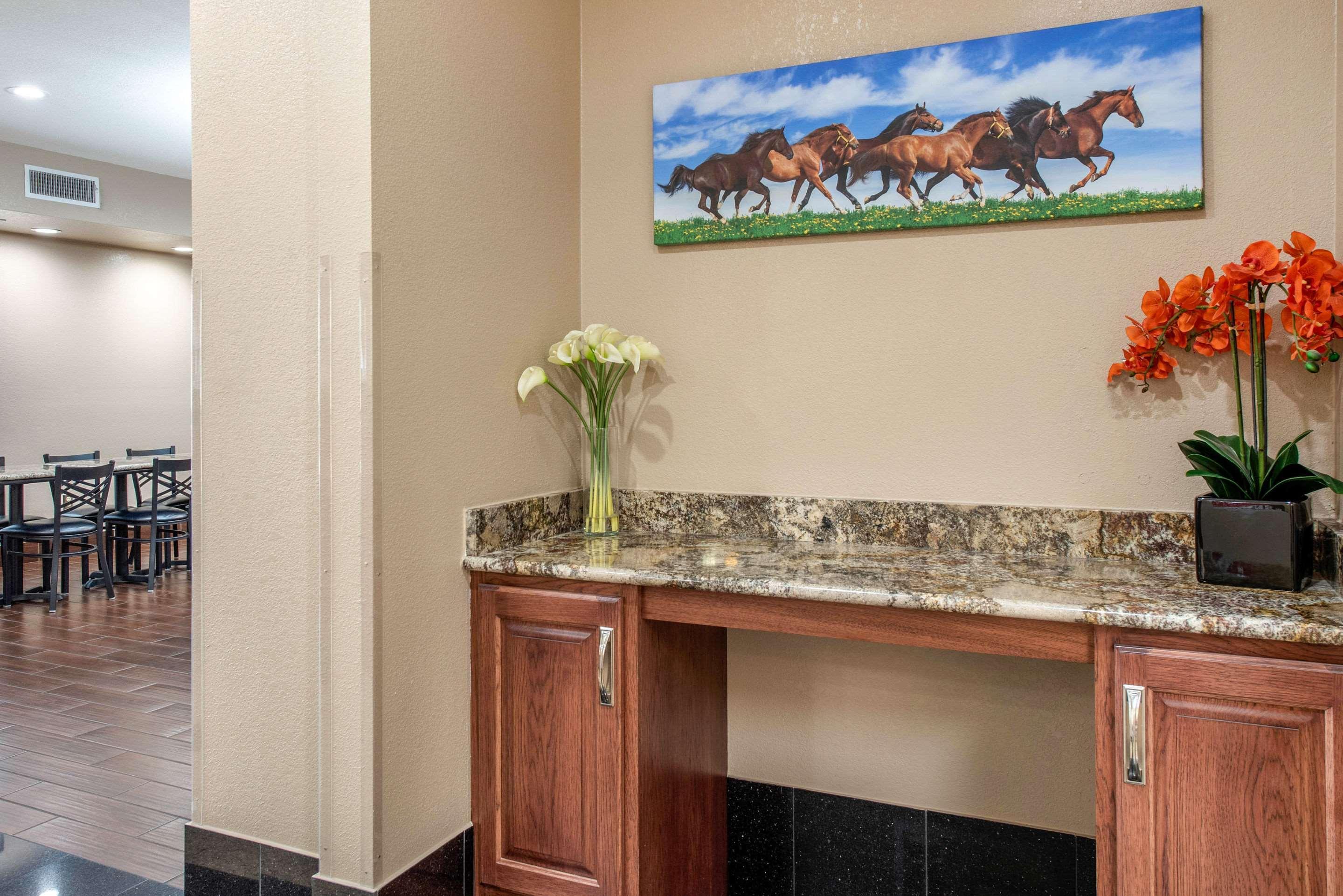 Econo Lodge Шелбивилл Экстерьер фото